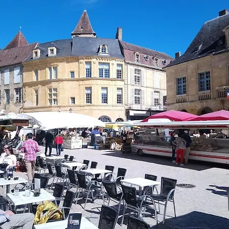 Cite Medievale, Charme & Calme, Bien Place